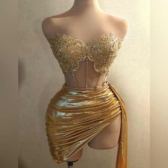 Gold 2 piece set - Picture 3 of 4